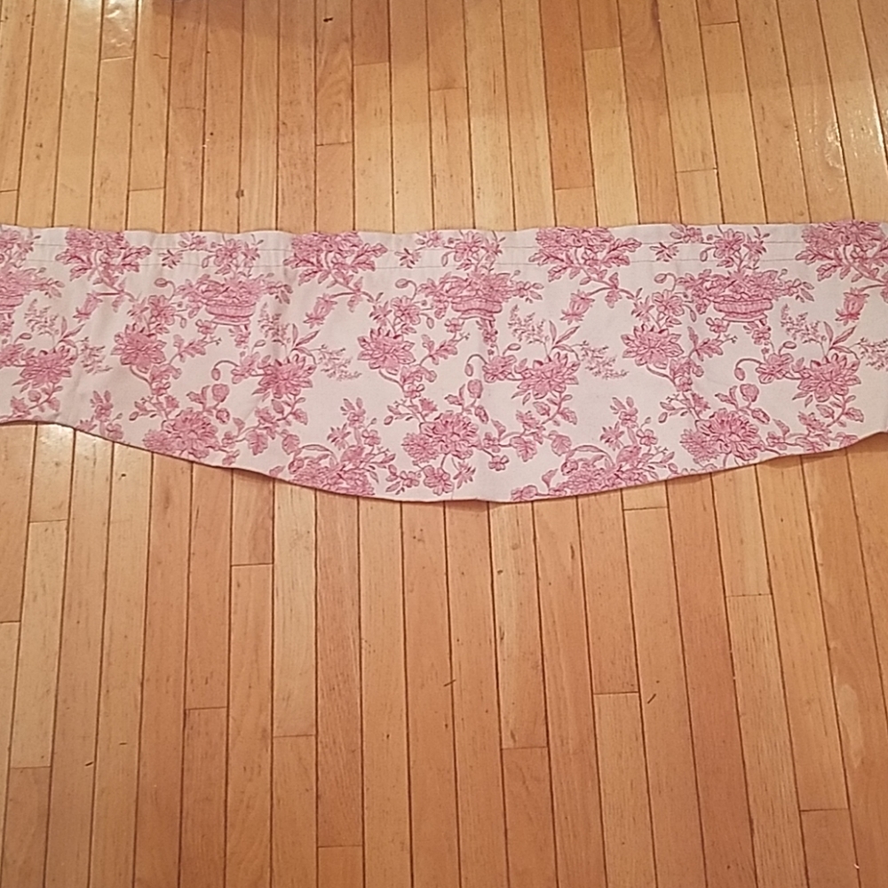 Red Toile Custom Semi-Scalloped Valance 95X16
